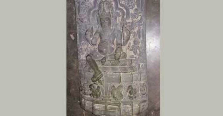পোরশায় কষ্টিপাথরের মূর্তি উদ্ধার