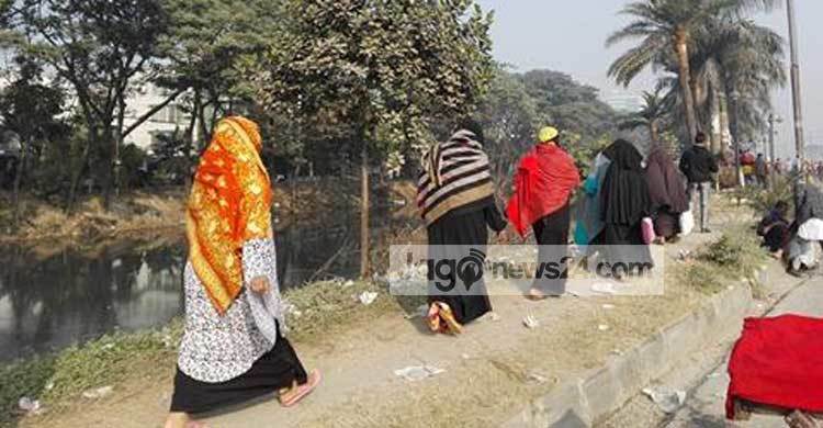 আখেরি মোনাজাতে অংশ নিতে ছুটছেন নারীরাও