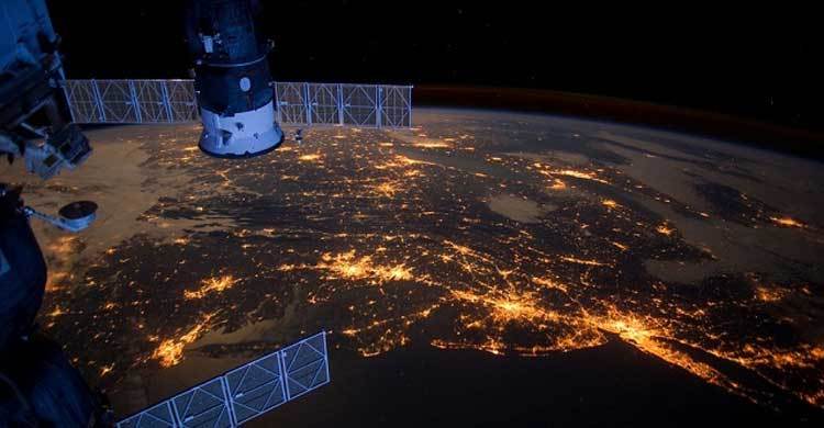 NASA’s Facebook Live from space 