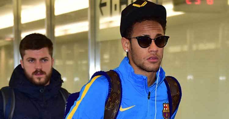 Neymar to return soon to Barcelona 