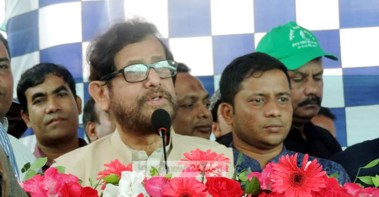 নোট বইয়ের নিচে চাপা শিক্ষার মূল উদ্দেশ্য : সংস্কৃতিমন্ত্রী