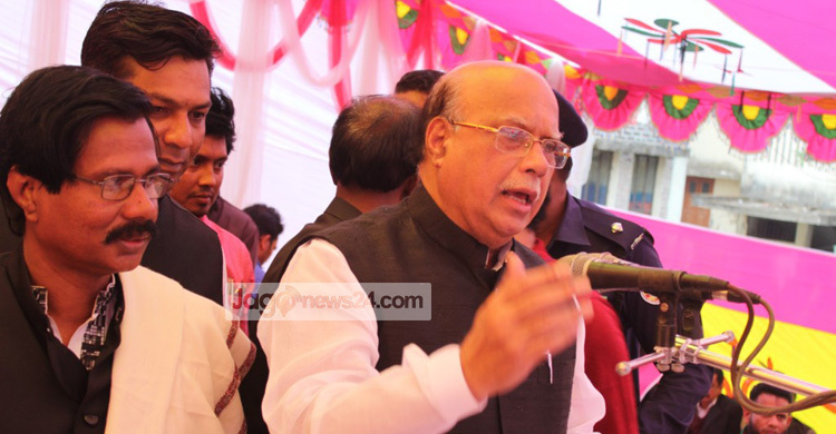 নির্বাচনে আসুন, খেলা হবে মাঠে : স্বাস্থ্যমন্ত্রী