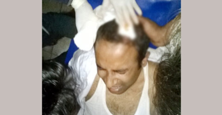 পিরোজপুরে ইউপি চেয়ারম্যানকে কুপিয়েছে দুর্বৃত্তরা