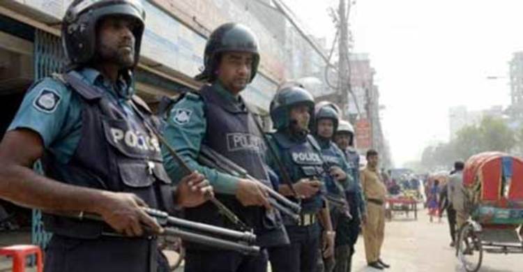 পুলিশি নজরদারিতে সাবেক এমপি কাদের