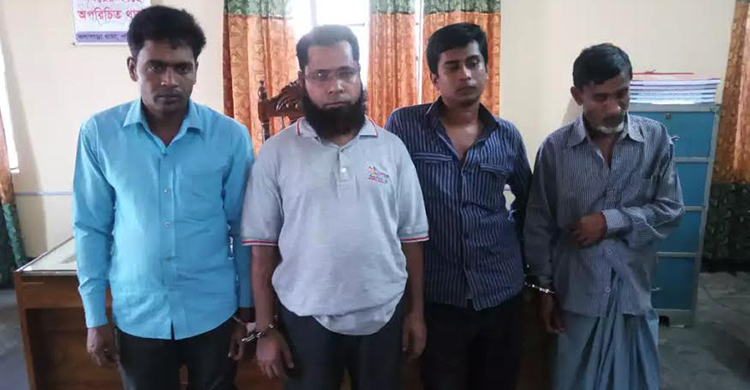 পটুয়াখালীতে জঙ্গি সন্দেহে আটক ৪