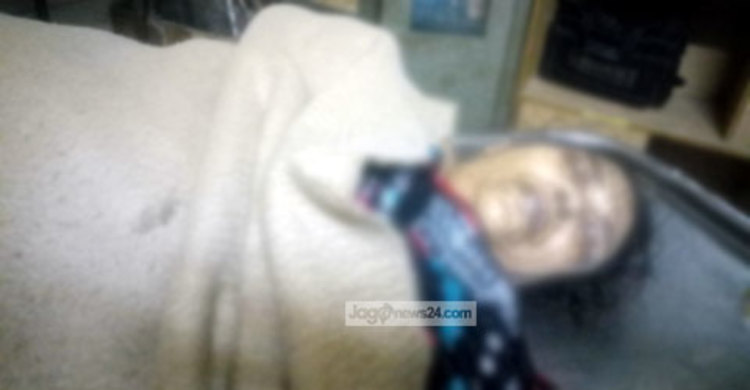 সাতক্ষীরা হাসপাতালে পড়ে আছে অজ্ঞাত নারীর মরদেহ