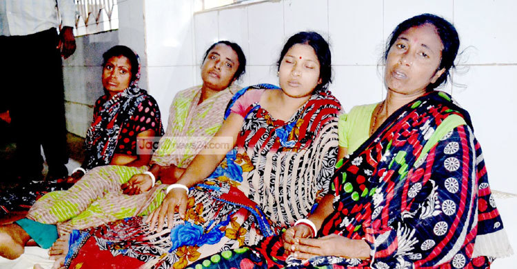 সকালে বেরিয়ে বিকেলেই হামলা