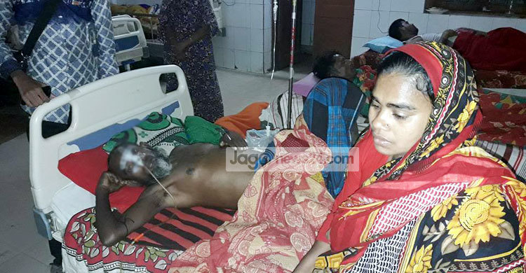 ‘আমার স্বামীকে আপনারা বাঁচান’