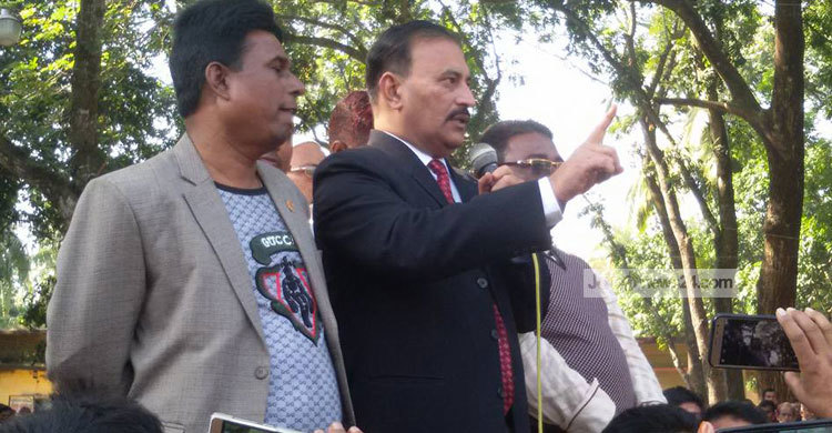 তরুণীর আত্মহত্যা : অপরাধীদের বাঁচাতে মরিয়া আ.লীগ নেতারা