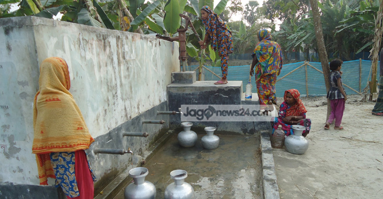 খাবার পানি সংকটে সাতক্ষীরার উপকূলবাসী