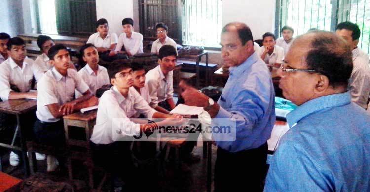 কোচিং বাণিজ্য বন্ধে সাতক্ষীরায় অভিযান