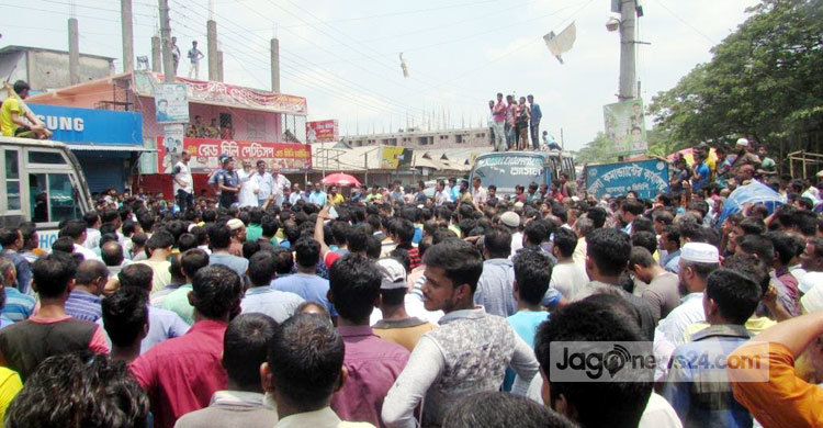 আনসার কমান্ড্যান্টের কার্যালয়ে ডেকে নিয়ে ব্যবসায়ীকে মারধর