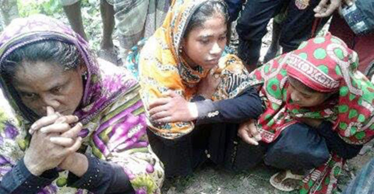 শরীয়তপুরে ৩ নারী ছিনতাইকারী আটক