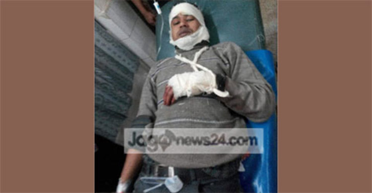 এসআইকে কুপিয়ে আসামি ছিনতাই