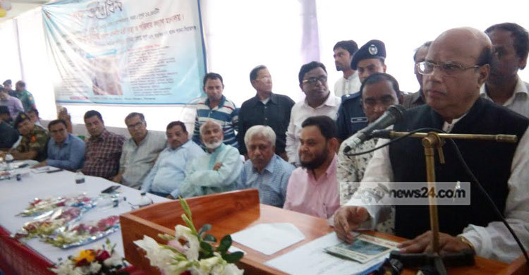 কাজ না করে জয় বাংলা স্লোগান দিলে হবে না : নাসিম