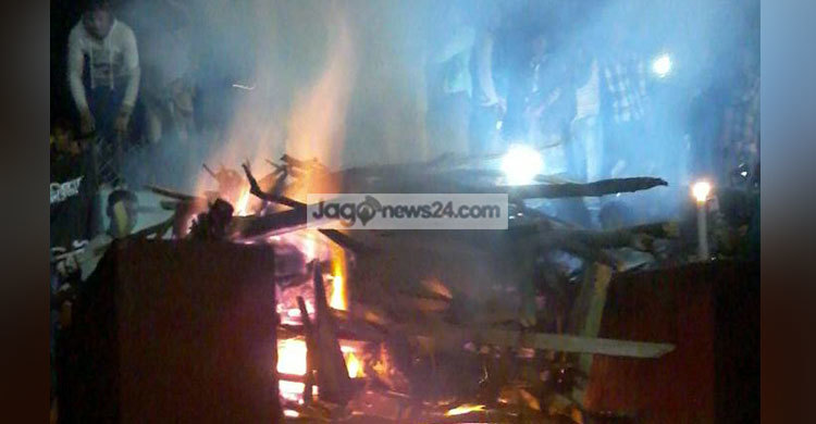 সুরঞ্জিত সেনগুপ্তের অন্ত্যেষ্টিক্রিয়া সম্পন্ন