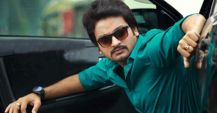 ঝকঝকে নির্মাণে বিনোদনের ছবি তুই আমার : সাইমন