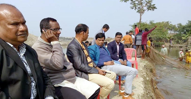 সরকারি সম্পত্তি দখলমুক্ত করলেন ইউএনও