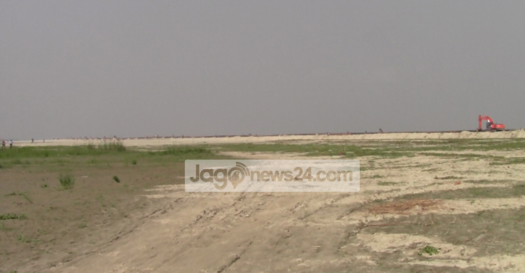 অলিম্পিক ভিলেজ নির্মাণ : পদ্মার চর পরিদর্শনে সেনাপ্রধান