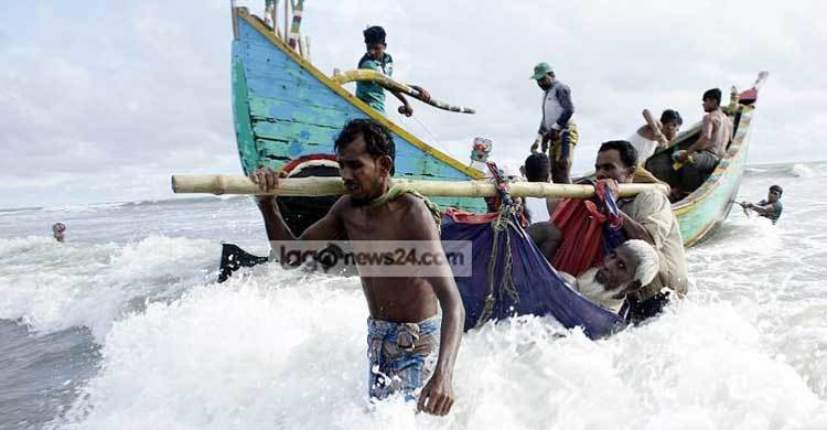 রোহিঙ্গা আসছে, আসছে না যুবকেরা