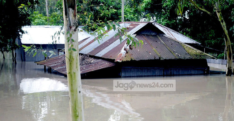 হুমকিতে বগুড়ার ১০ পয়েন্টে বন্যা নিয়ন্ত্রণ বাঁধ