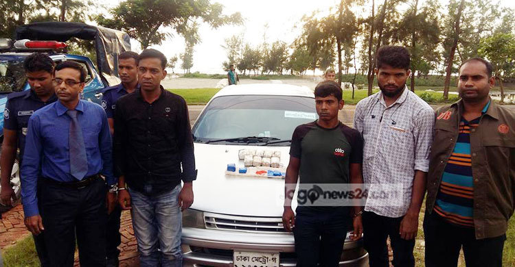 পত্রিকার লোগো লাগানো গাড়িতে ইয়াবা, সম্পাদকসহ আটক ৪