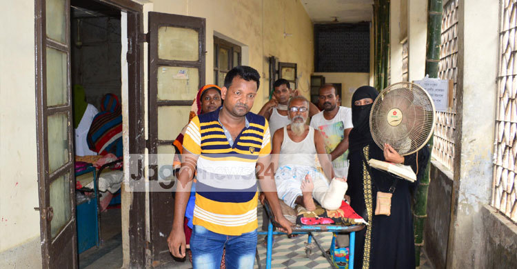 হাসপাতালের ঝুঁকিপূর্ণ ভবন থেকে রোগী সরিয়ে নিতে চিঠি