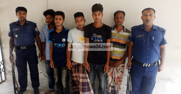 ঝিনাইদহে বিশেষ অভিযানে গ্রেফতার ৬৯