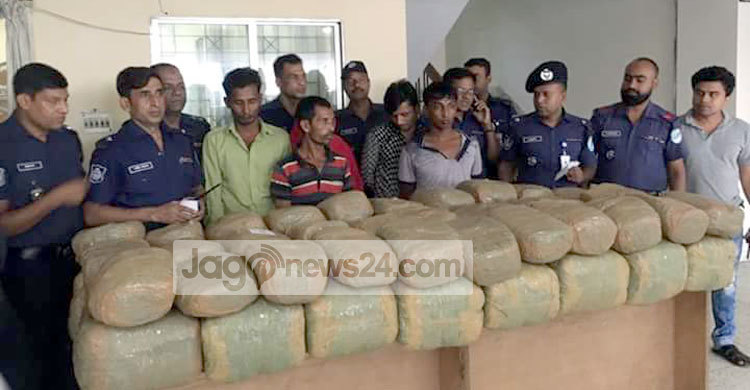 ১৮০ কেজি গাঁজাসহ নারায়ণগঞ্জে গ্রেফতার ৫