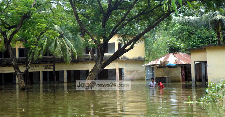 বন্যায় সিরাজগঞ্জে ৪০৭ শিক্ষা প্রতিষ্ঠান বন্ধ