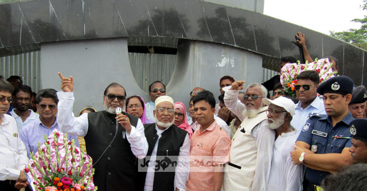 ‘মুক্তিযোদ্ধাদের নাতি-পুতিদেরও চাকরি দেয়া হবে’