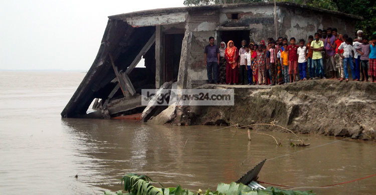চৌহালীর ২ শিক্ষাপ্রতিষ্ঠান নদীগর্ভে বিলীন