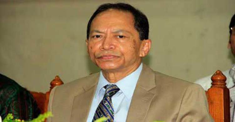 বিচার করতে গেলে রাজনীতি দেখবেন না