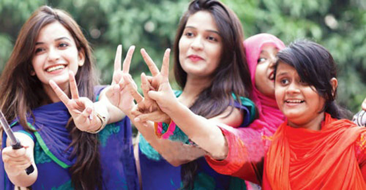 ফল পুনঃনিরীক্ষণে ২৩৩ পাস, ১৩ শিক্ষার্থী জিপিএ-৫