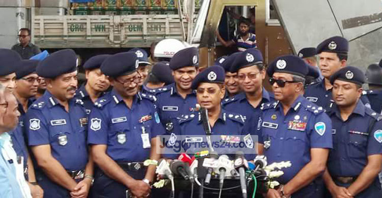 নিশ্ছিদ্র নিরাপত্তায় মানুষ ঈদ উদযাপন করবে