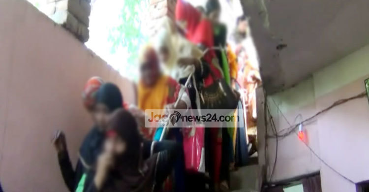 গাজীপুরে আবাসিক হোটেল থেকে ৪৭ নারী-পুরুষ আটক