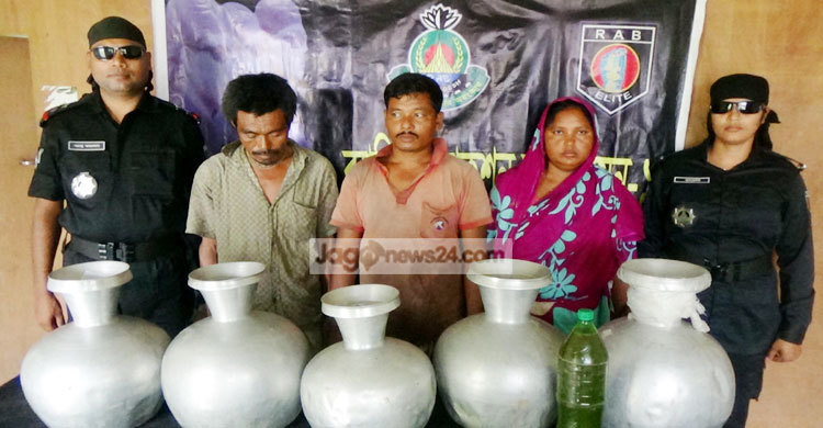 গাজীপুরে ১০ হাজার লিটার মদসহ আটক ৩