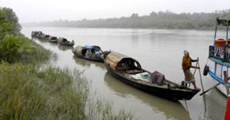 ১০ জেলে অপহরণ, মুক্তিপণ না দিলে হত্যার হুমকি