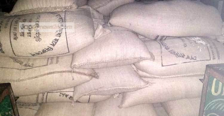 ইসলামপুরে ১৬৫ বস্তা ভিজিডির চালসহ আটক ১