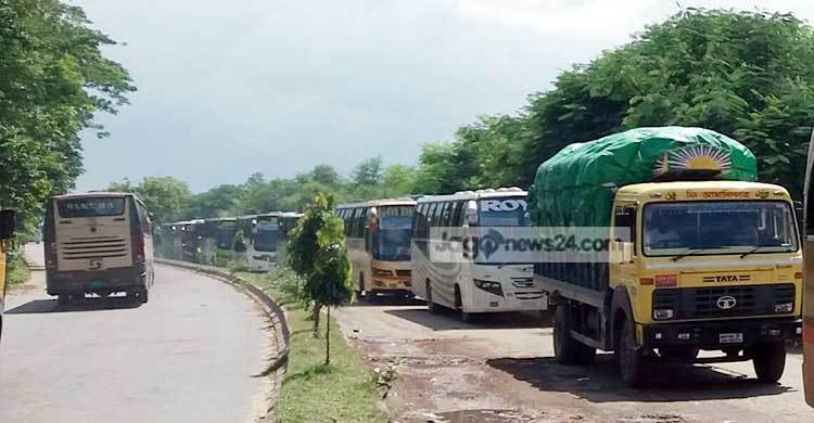 দৌলতদিয়া-খুলনা মহাসড়কে দীর্ঘ যানজট