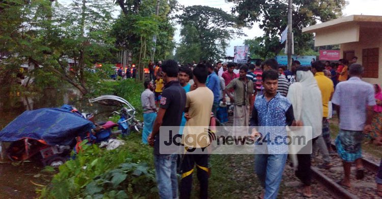 জামালপুরে অটোরিকশায় ট্রেনের ধাক্কা : নিহতের সংখ্যা বেড়ে ৭