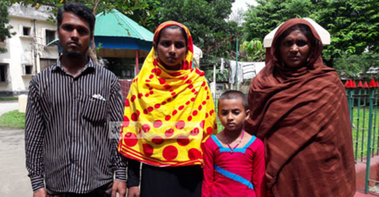 শিশু অপহরণ : এসআইয়ের স্ত্রীর বিরুদ্ধে মামলা