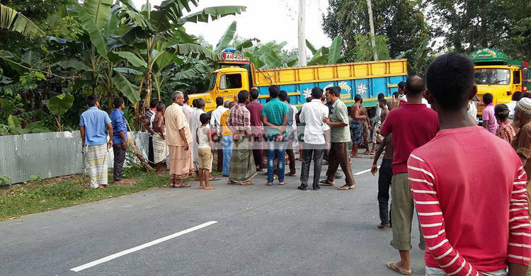 হাতীবান্ধায় ট্রাকচাপায় এমপির ভায়রা নিহত