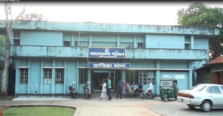 হাতিয়ায় যুবলীগ কর্মীকে কুপিয়ে হত্যা