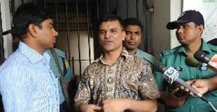 মাজার লুট : র‌্যাব কর্মকর্তাসহ ৭ জনের বিচার শুরু