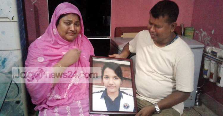 এক বছরেও কান্না থামেনি রিশার মায়ের