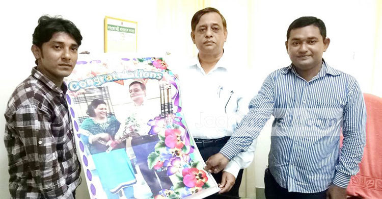 সাতক্ষীরাবাসী মনে রাখায় আনন্দিত বিভাগীয় কমিশনার