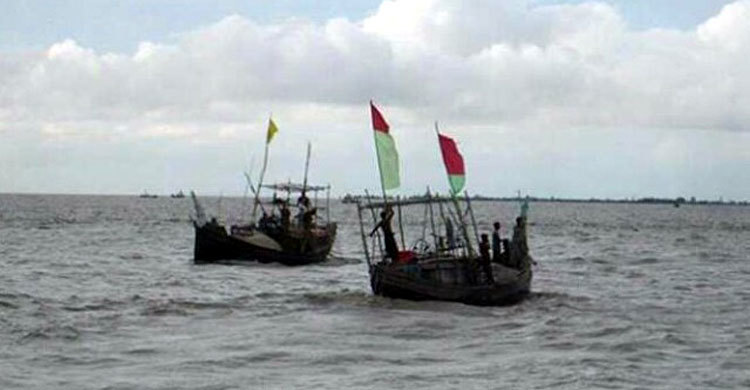 বঙ্গোপসাগরে ট্রলারডুবি, ১৭ জেলে উদ্ধার