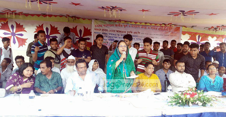 মা-ছেলে লন্ডনে বসে নীলনকশা তৈরি করছে : চুমকি