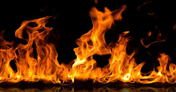 13 burnt alive as van hits gas pipeline in Pakistan